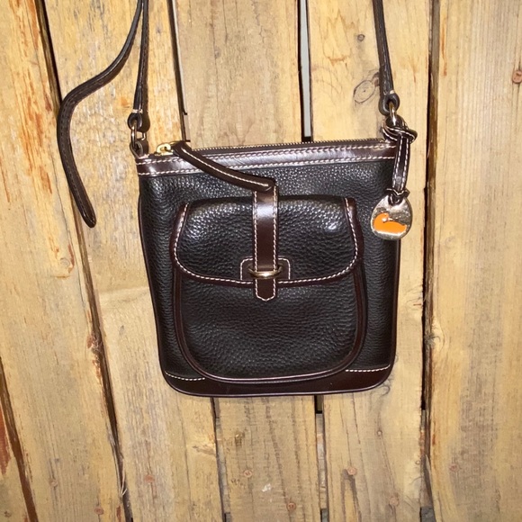 Dooney & Bourke Handbags - Dooney & Bourke Leather Crossbody